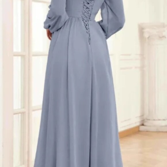 Pomuyoo Mya Sweetheart Maxi Long Sleeve Corset Back & Slit - Picture 2 of 2